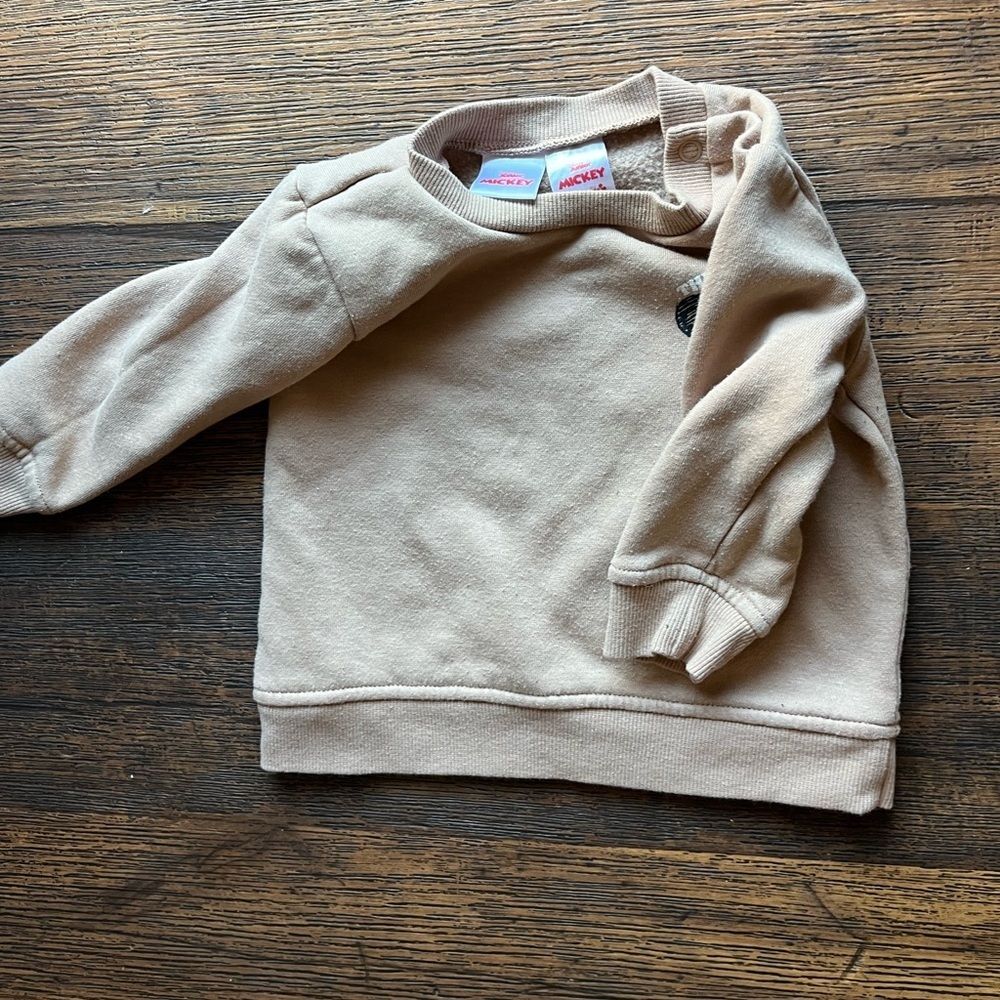 Baby Disney Junior Sweatshirt Beige Mickey Mouse 12M Button Walt Goofy Cartoon - Picture 6 of 10